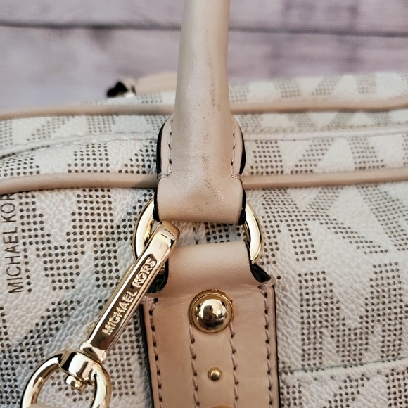 Michael Kors Large Signature MK Satchel - Picture 8 of 12